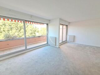  Appartement à louer 3 pièces 86 m²