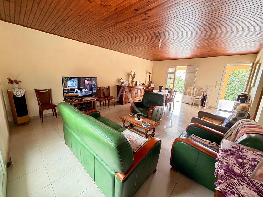 Vente Maison Rare & Exceptionnel : Havre de paix à Ravine Touza Schoelcher