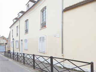  Appartement à louer 3 pièces 76 m²