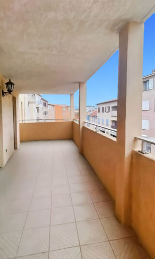  Appartement à louer 3 pièces 68 m²