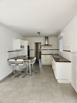  Maison � louer 7 pi�ces 152 m�