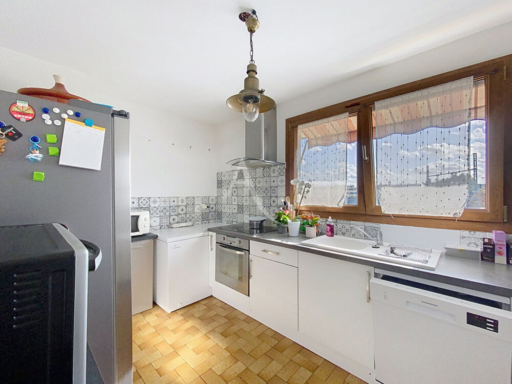 COUP DE COEUR ! Appartement 3 pièces 60m² - Gare & Centre-Ville à 100m