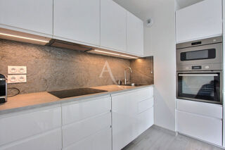  Appartement  vendre 4 pices 77 m