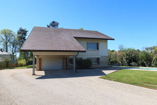 Maison 9 pièces 300 m² · à Besançon · 300 m² · 750 000 €