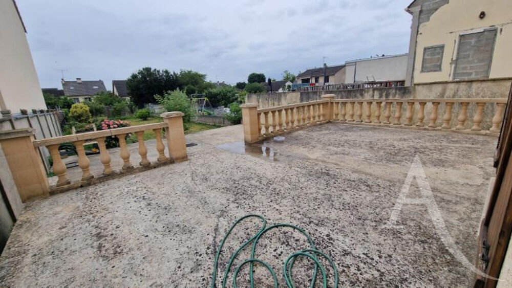 Jolie maison d'environ 57m², 2 chambres avec jardin de 680m² à Limay