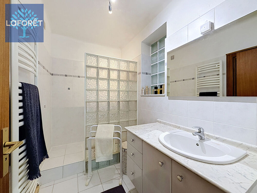 Vente Maison Nantes Boulevard des Poilus, Maison 6 pièces de 180 m² avec jardin,  double garage et véranda Nantes