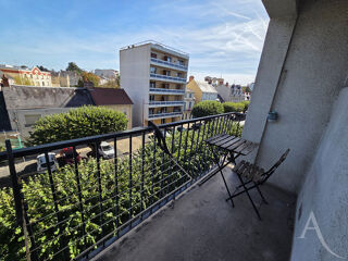  Appartement à louer 1 pièce 28 m²