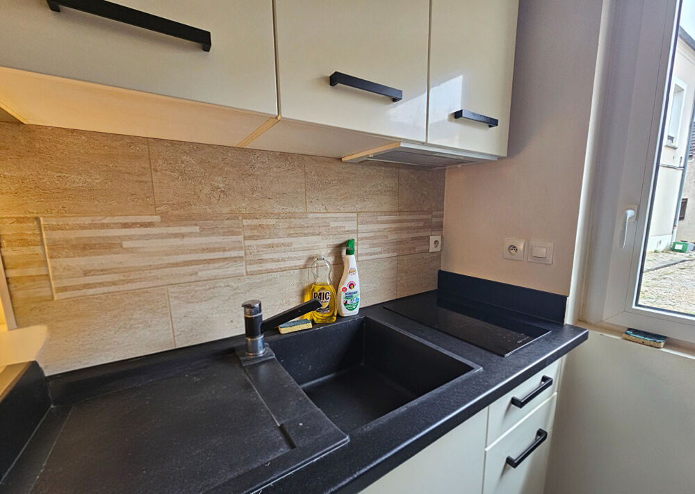 Appartement meublé 1 pièce à louer à Montlhéry - Réf 16636