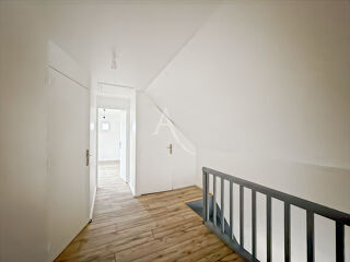  Appartement à louer 4 pièces 76 m²