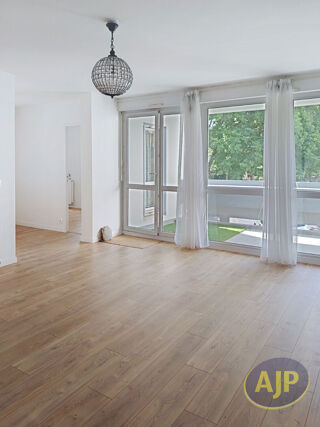  Appartement � vendre 4 pi�ces 93 m�