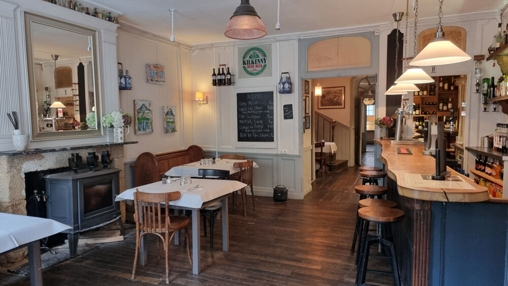 MORBIHAN, Guémené-sur-Scorff, Bar, Restaurant et Chambres d'Hôtes d'Exception avec logement de propriétaire