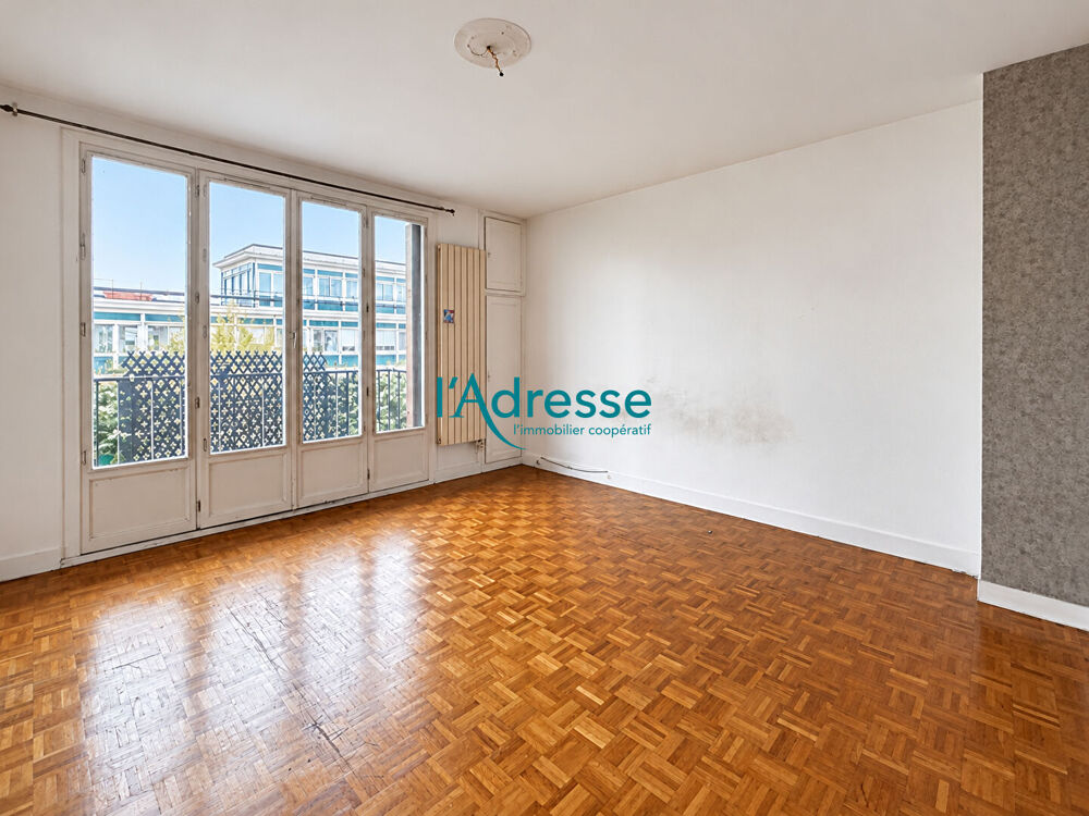 Vente Appartement 2 pièces avec balcon, cave et vue dégagée - Rueil-Malmaison Rueil malmaison