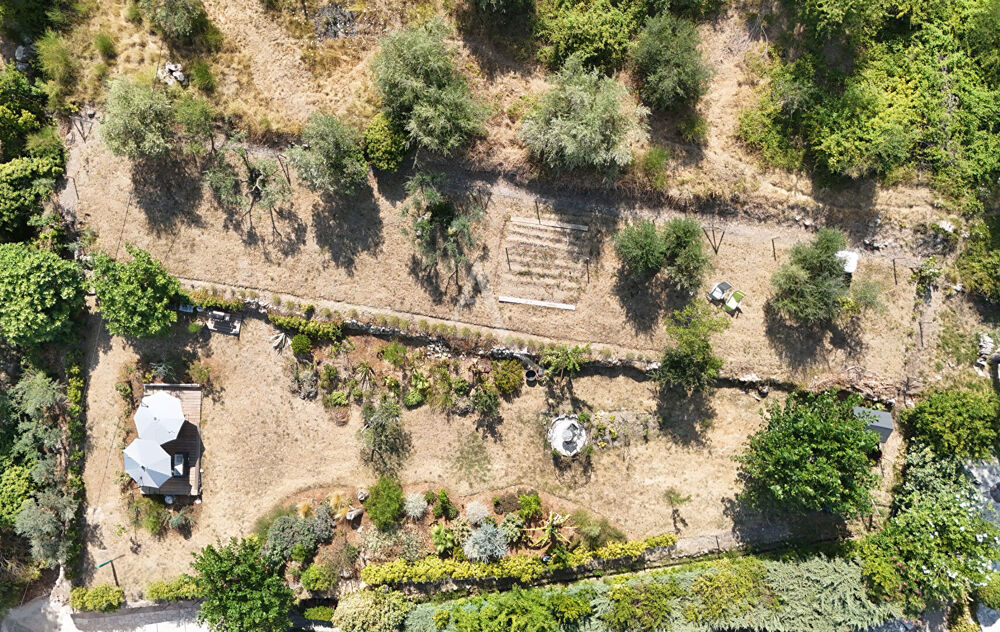 Coup de coeur ! MAISON DE VILLAGE rénovée + terrain 2100m² à Seillans !