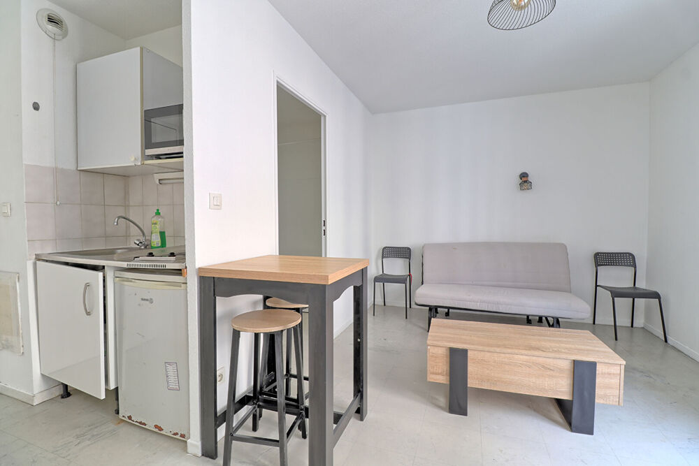 Vente Appartement Studio 20 m² ? Rue d'Ivry, Lyon 4e ? À deux pas du métro Lyon 4