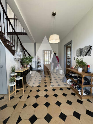  Maison � vendre 8 pi�ces 342 m�