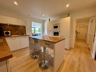  Maison � vendre 8 pi�ces 220 m�