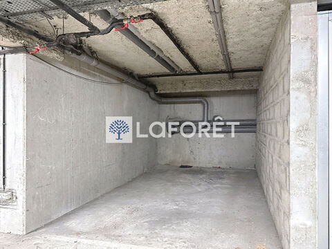  Parking / Garage  louer 