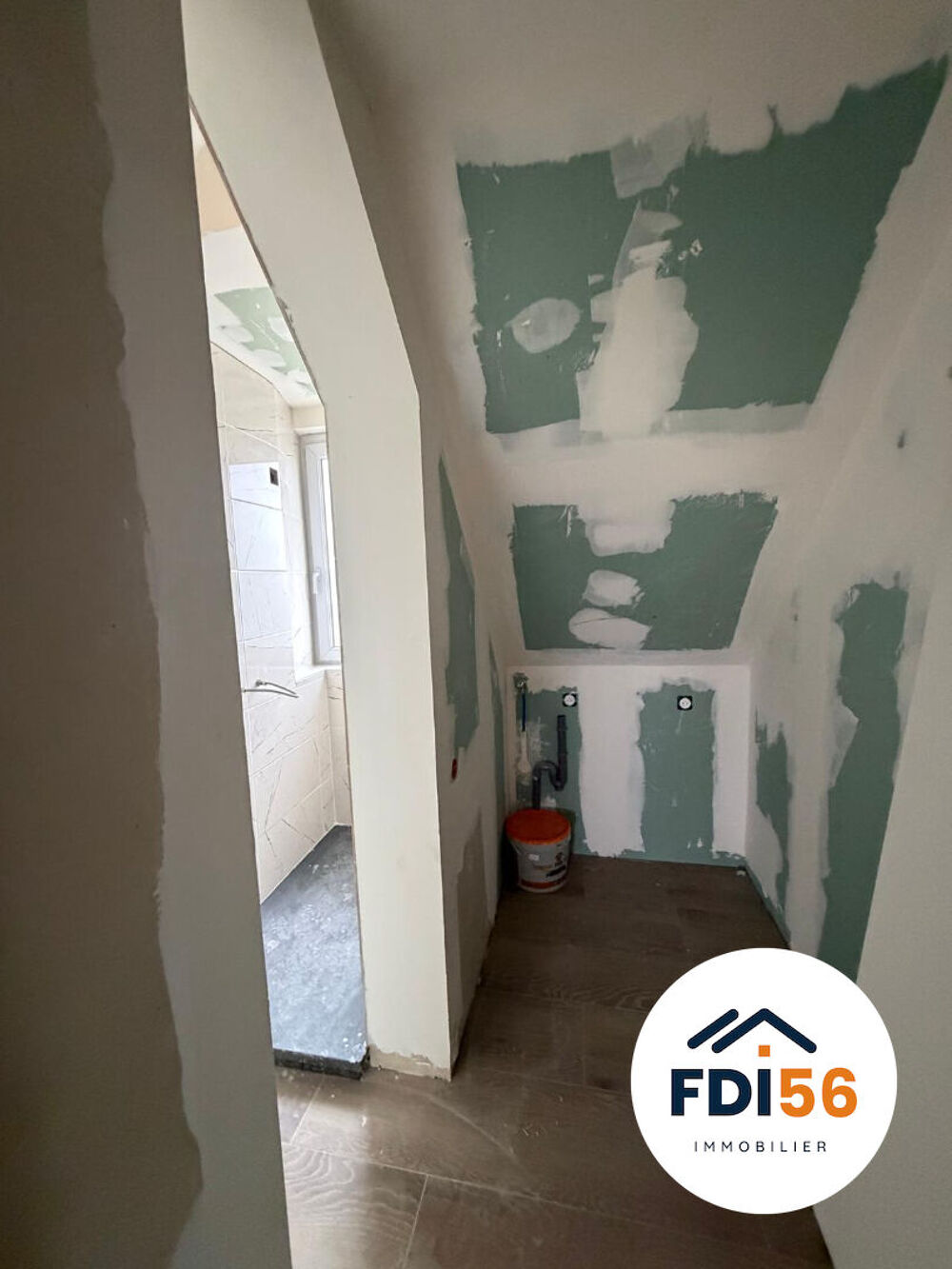 Vente Appartement Appartement DUPLEX T3 de 75 m² environ ? Dernier étage ? Lorient - TRAVAUX DE FINITION À FAIRE - A VENDRE Lorient