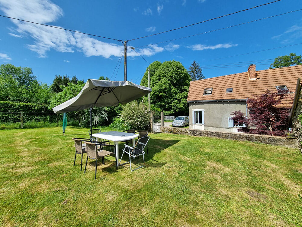HAUTE-VIENNE ? Belle maison de 3 chambres, entièrement rénovée et présentée avec soin, située en bordure de village.
