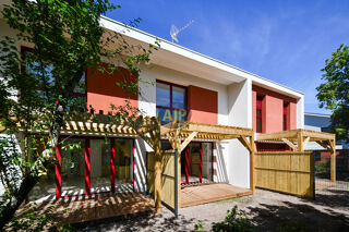  Maison 4 pièces 83 m² Merignac