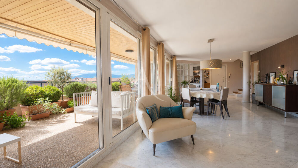 à vendre  Appartement Saint-Julien-en-Genevois (74160)
