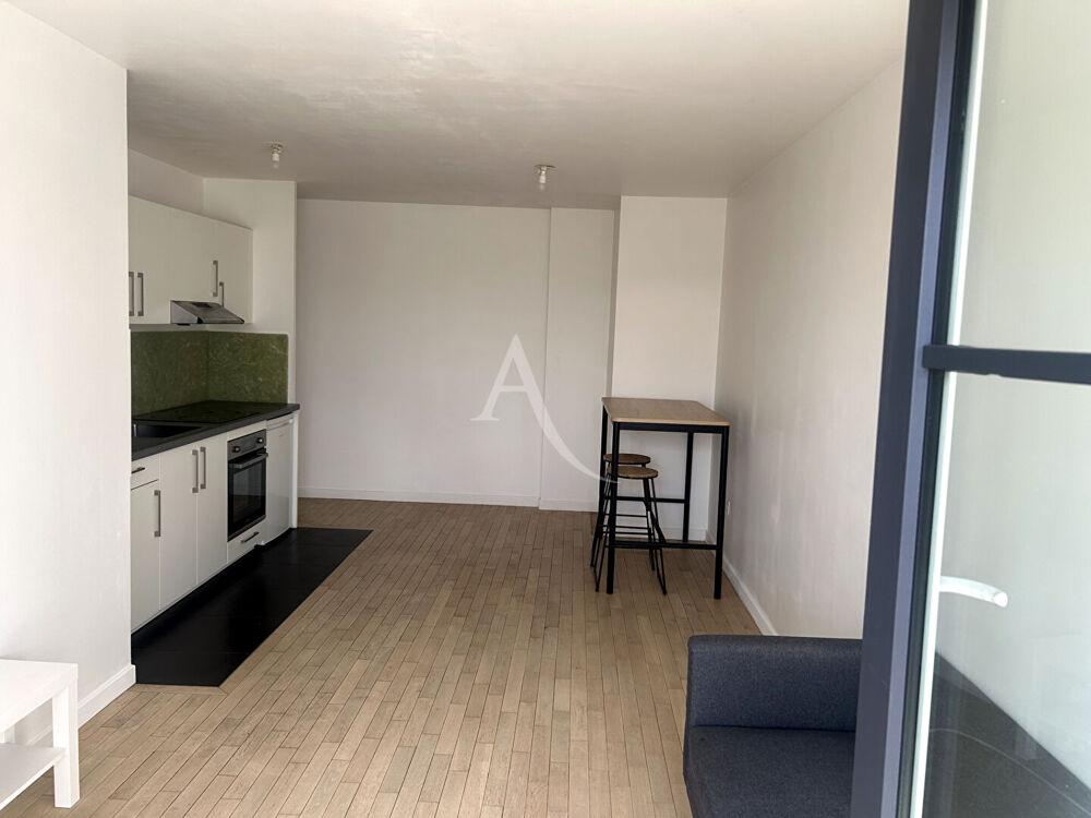 Vente Appartement PAVÉ BLANC ? 2 PIÈCES AU DERNIER ÉTAGE AVEC BALCON Clamart