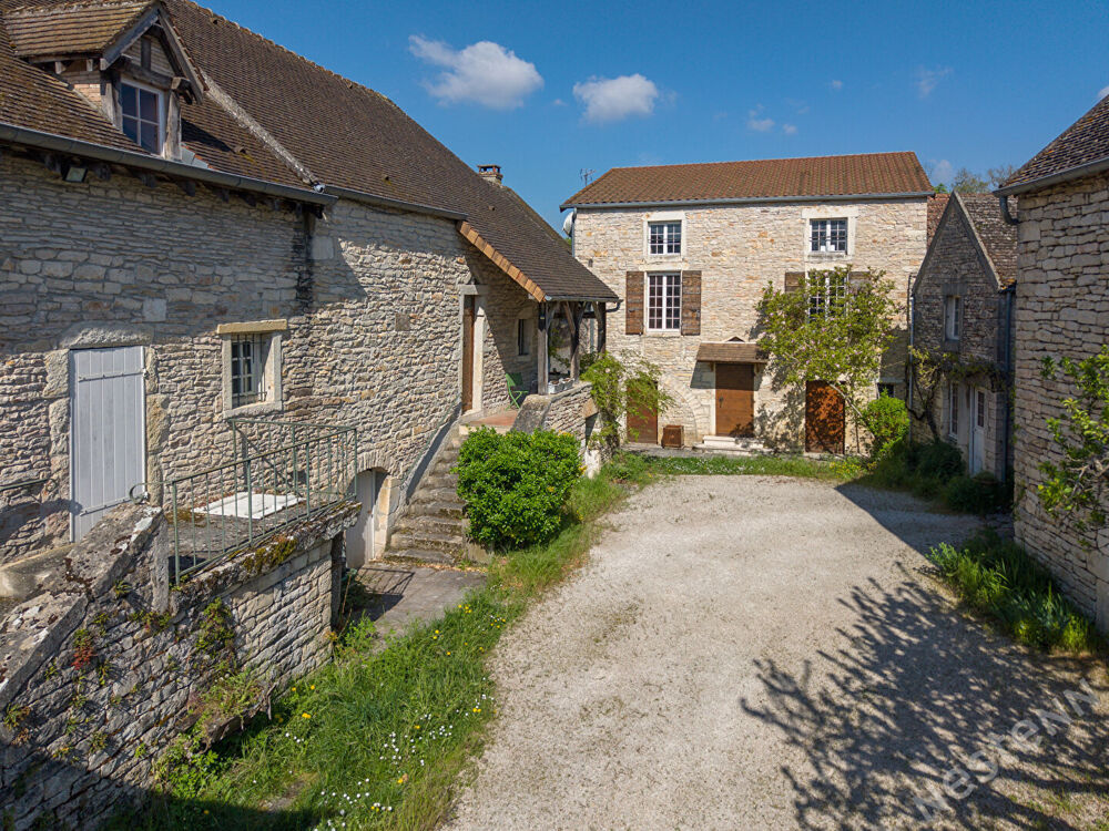 L'art de vivre en Bourgogne, dans une propriété de caractère au coeur de Mercurey