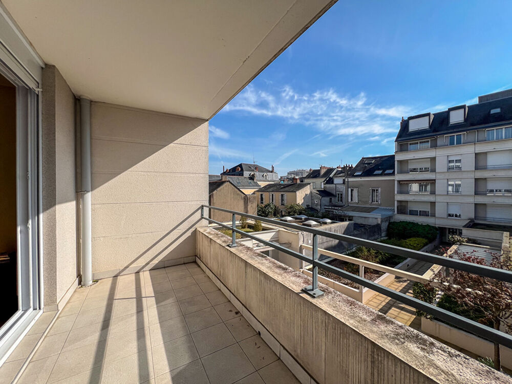 Vente Appartement Appartement Angers Secteur Jardin du Mail - Quinconce de 164m2-Ascenseur-Garage Parking Angers