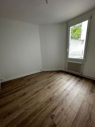  Appartement à louer 2 pièces 57 m²