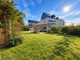 Vente Appartement Appartement 2 chambres avec  jardin, 2 garages, parking Coquelles