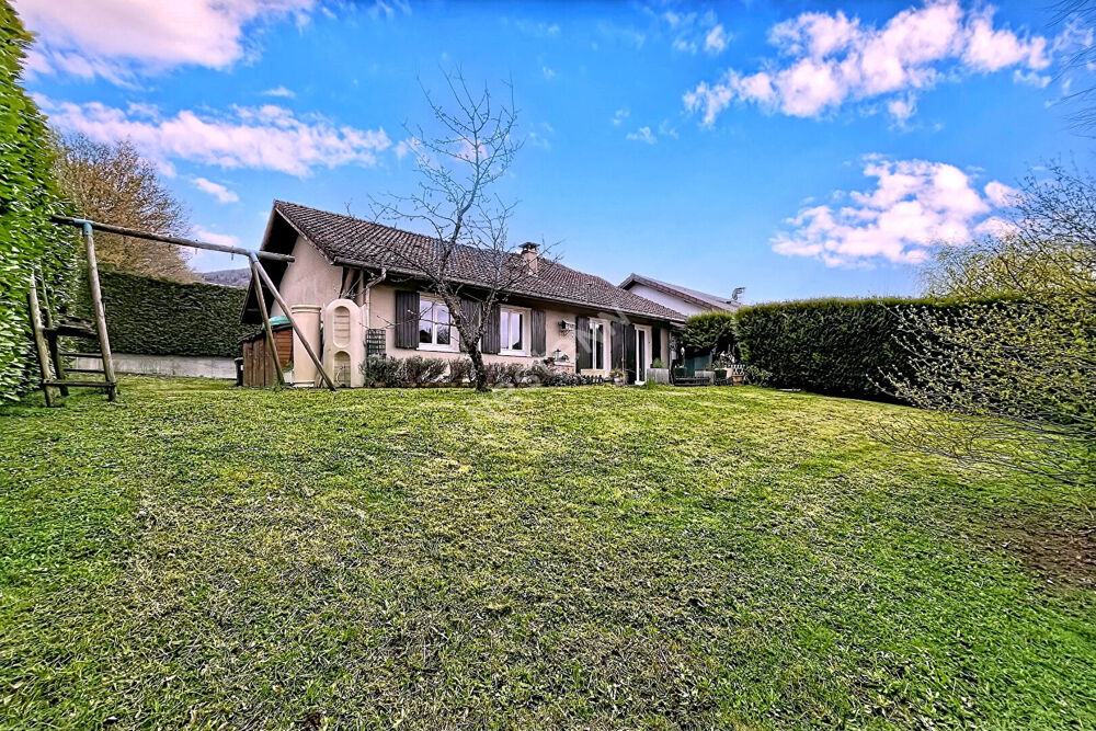 ANNECY-LE-VIEUX _ Maison mitoyenne plain pied, 4 pièces de 91 m², avec jardin et garage, à vendre