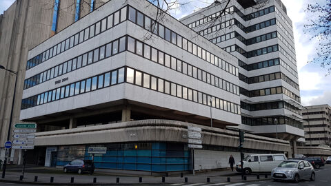 Bureaux à vendre BORDEAUX Mériadeck 966000 33000 Bordeaux