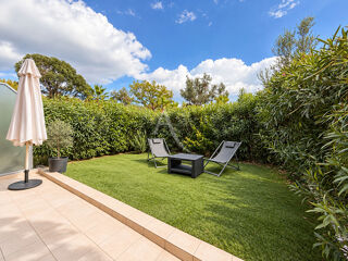 Vente Appartement LE CANNET - 2 PIÈCES EN REZ-DE-JARDIN - TERRASSE, JARDIN, PISCINE ET PARKING Le cannet