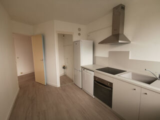  Appartement  louer 4 pices 81 m
