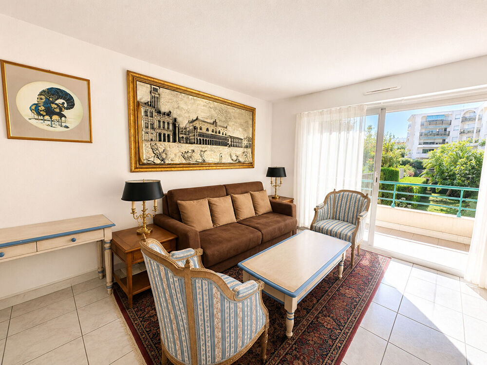 Charmant appartement 2 pièces à vendre à Saint-Raphaël, calme et lumineux