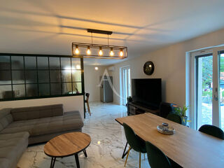  Maison  vendre 5 pices 1 m