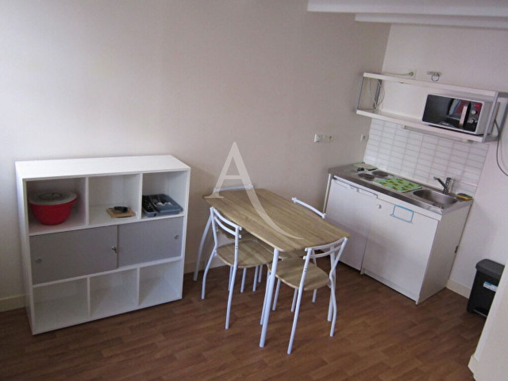 Location Maison Maison meublée - FONTENAY LE COMTE - 3 pièce(s) - 40 m2 Fontenay le comte