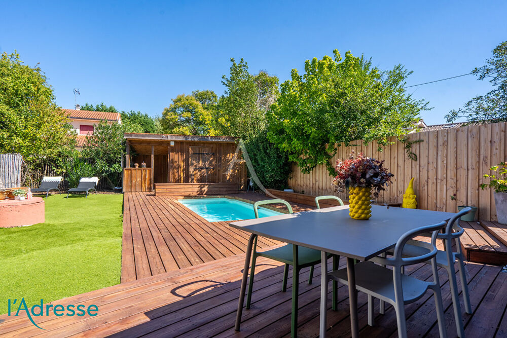 Vente Maison GRADIGNAN proche des commerces - Maison moderne de plain-pied avec piscine Gradignan