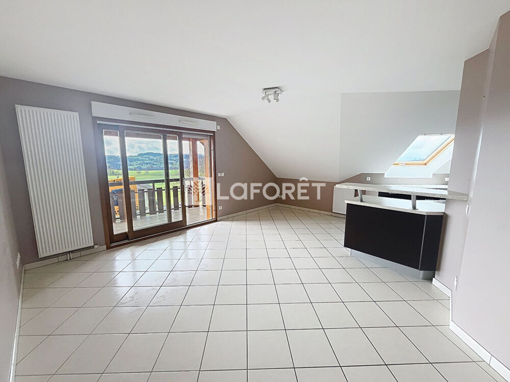 Location Appartement GRUFFY   TYPE 3  AVEC GARAGE ,CAVE Gruffy