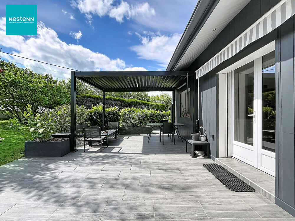 EPAGNY _ Maison individuelle rénovée, 5 pièces de 134 m², avec belle vue, piscine, jardin et terrasse, à vendre
