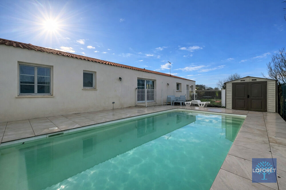 Maison 6 pièces 142 m² · à Commequiers · 142 m² · 317 480 €
