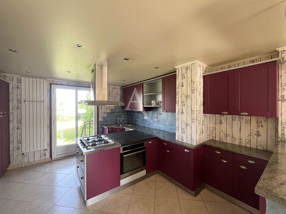 Maison familiale sur sous-sol total - Proche DOURDAN/ETAMPES/ ANGERVILLE - 7 pièces 158m2