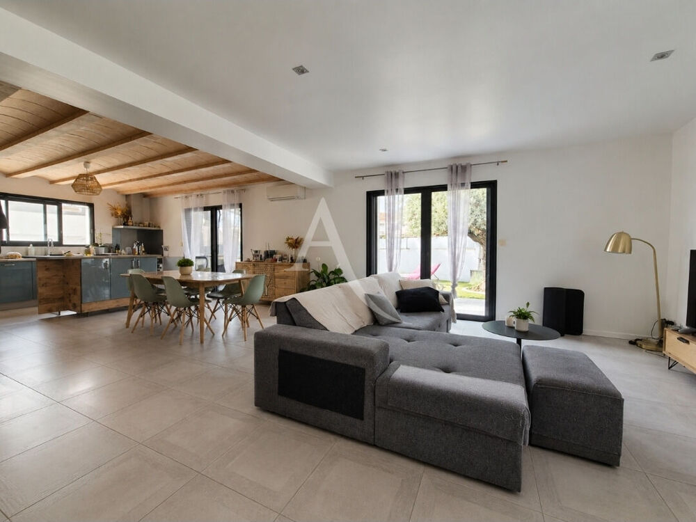 Vente Maison Maison Poussan 5 pièce(s) 136 m2 + piscine+ jardin+ garage Poussan