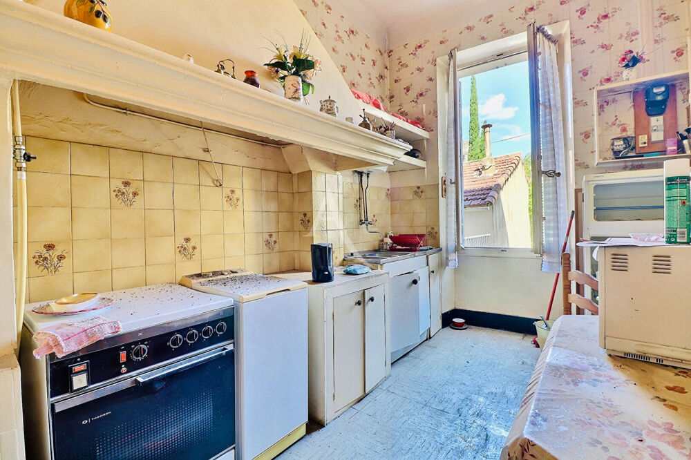 Vente Appartement MARSEILLE 4ème - Quartier Blancarde - Immeuble Bourgeois - T3/4 de 83 m² à Rénover Marseille 4