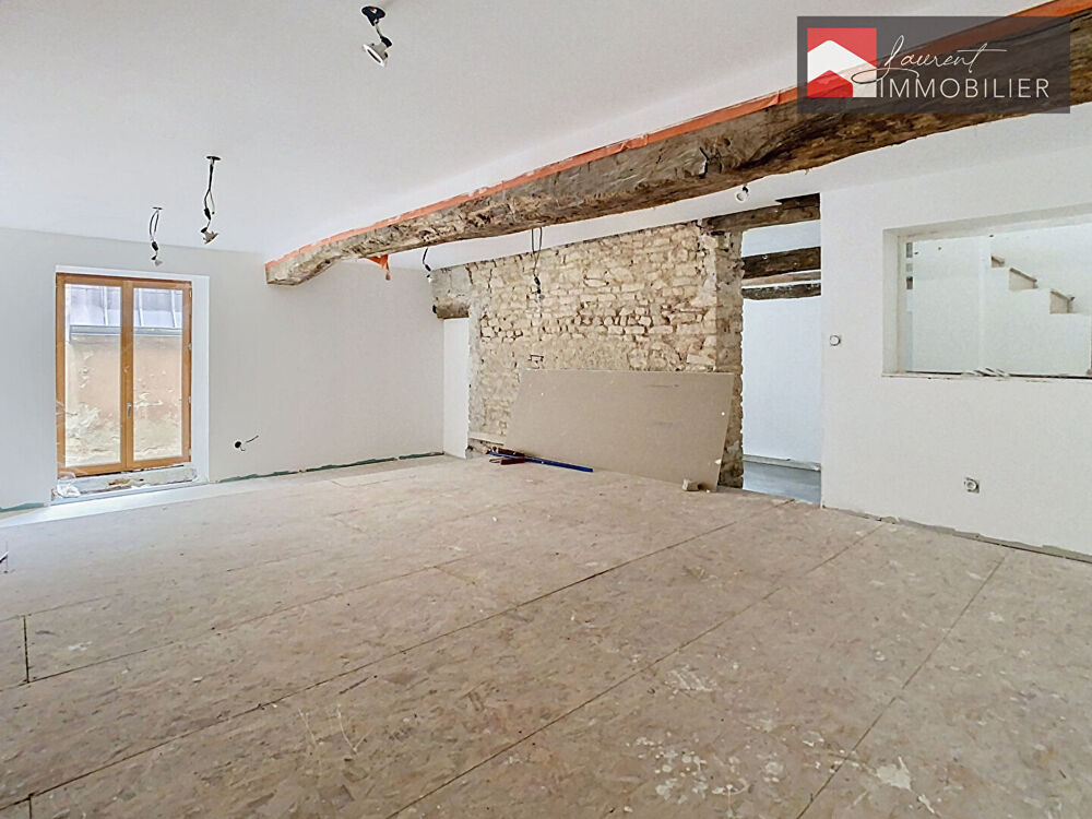 Vente Maison Maison de ville en pierre, 3 niveaux, 172 m² - 71260 LUGNY Lugny