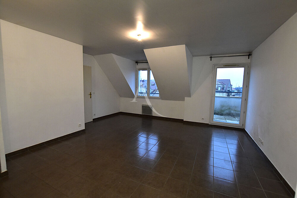 À vendre : Appartement 2 pièces à Montlhéry - Bon état, dernier étage
