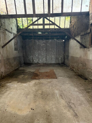  Parking / Garage à vendre 1 pièce 149 m²