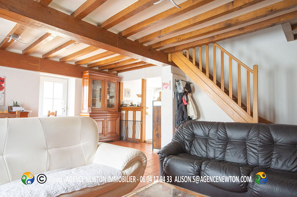 Vente Maison MAYENNE, Gorron, La Dorée : jolie maison individuelle en pierre de 3 chambres avec jardin, située en bordure de village. La doree