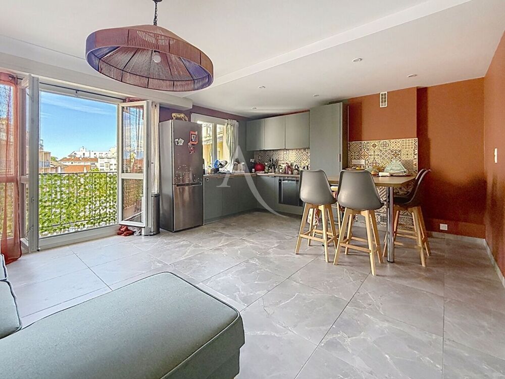 Vente Appartement Verdun appartement 5 pièces,,2 balcons, garage et cave Pau
