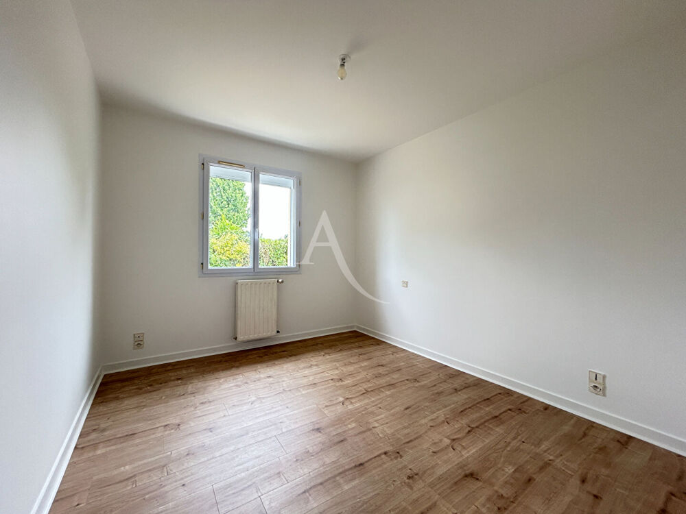Location Maison Maison T4 - PLAIN PIED - LA ROCHE-NEUVILLE La roche neuville